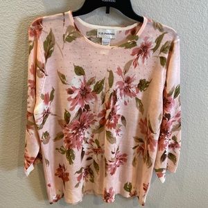 C.D. Petites Floral Knit top PXL